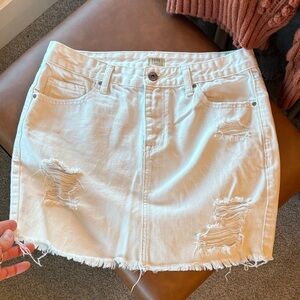 True craft white/cream distressed mini Skirt